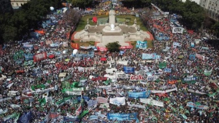 Reforma previsional: Los gremios convocan a movilizar el lunes