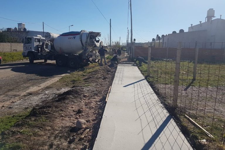 Avanza la construcción del nuevo tramo de vereda