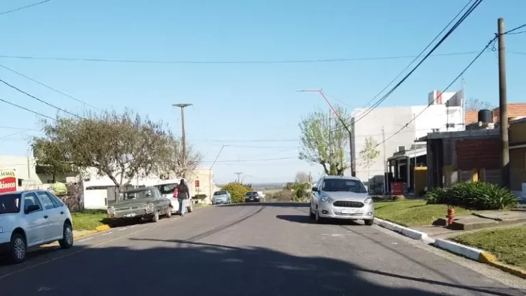 A partir del lunes 20 Los sauces será de mano única