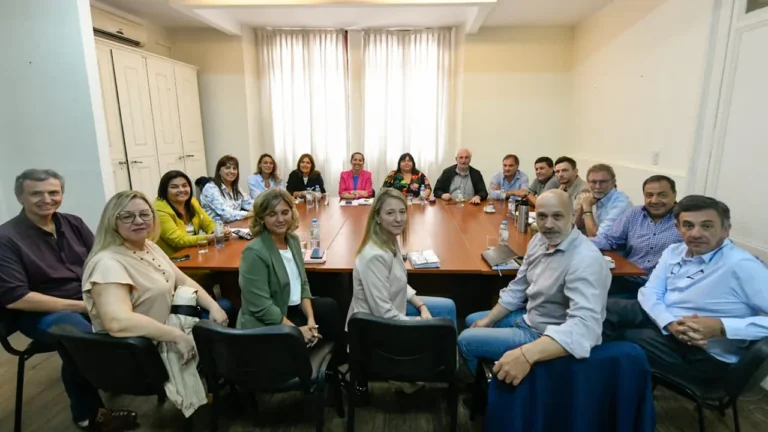 “Defenderemos los intereses de todos los entrerrianos y entrerrianas”