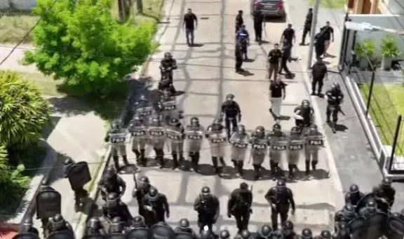 Seis detenidos en operativo policial con balas de goma en puerto uruguayo