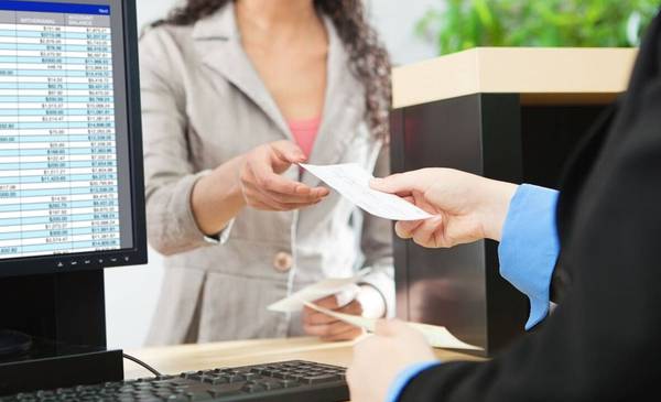 Salario bancario en febrero de 2026: Sueldos y proyecciones del sector