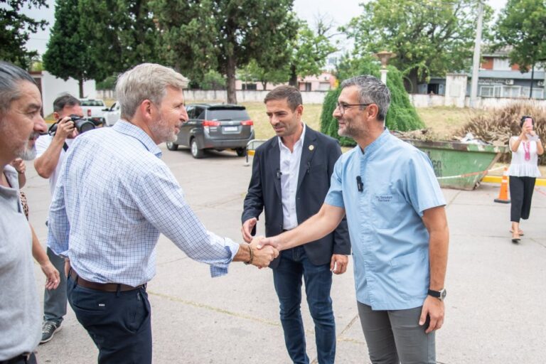Gobernador Supervisa Avances en las Mejoras del Hospital Pascual Palma