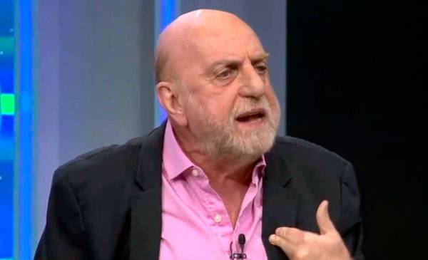 Pagani: "Riquelme y Gallardo tienen la responsabilidad en Boca y River"