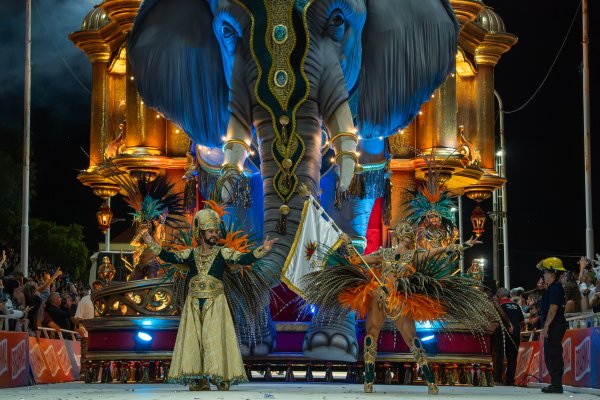 ¡Renovado! Locales disfrutan descuento exclusivo en el Carnaval