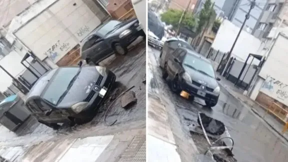 Auto Atrapado en Socavón del Microcentro: Imágenes y Detalles del Incidente